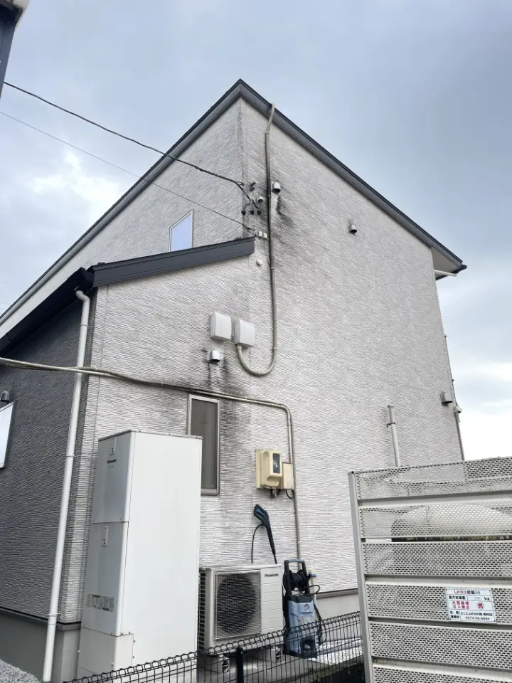 外壁洗浄排気ガスの汚れRENOVA HOUSE